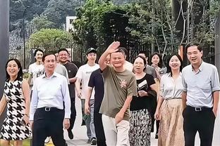 巴萨联赛最近4个进球拉菲尼亚助攻3球，与此前30球助攻数相同